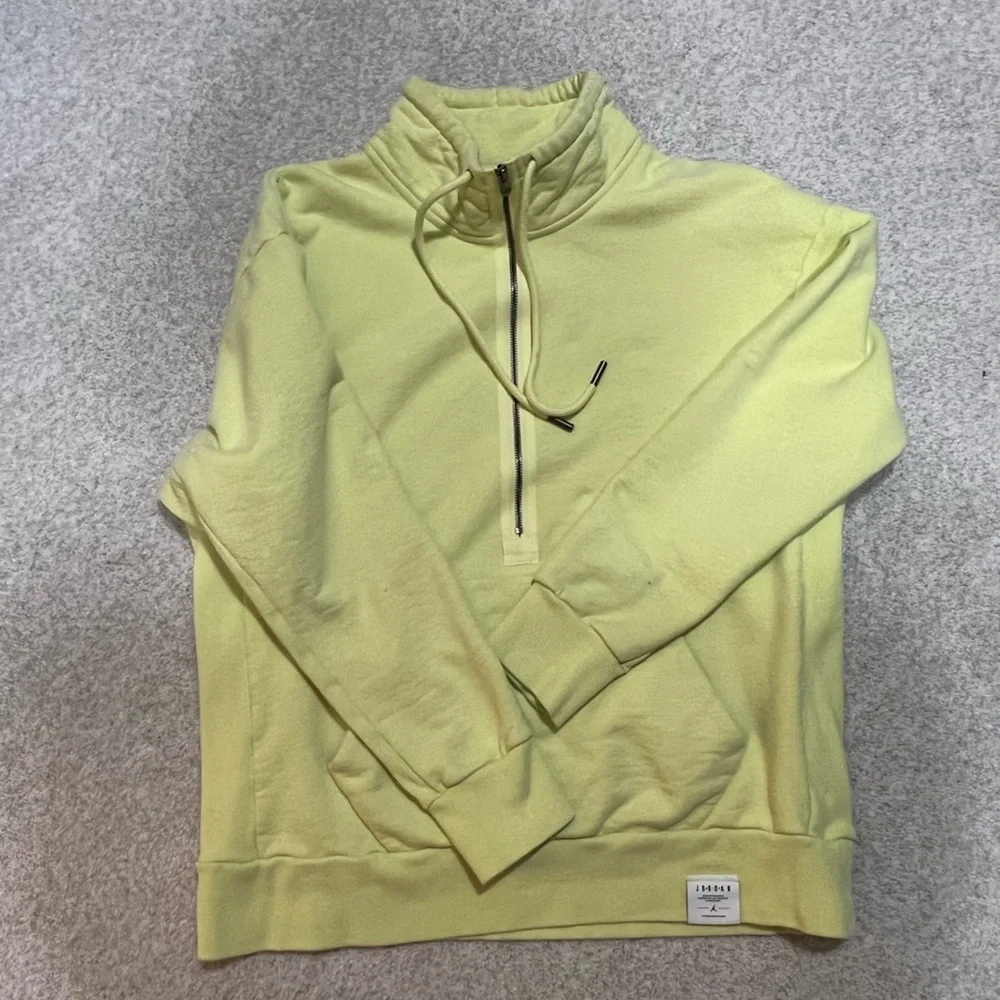 Jordan Men's Yellow Zip-Up Sweater-size L